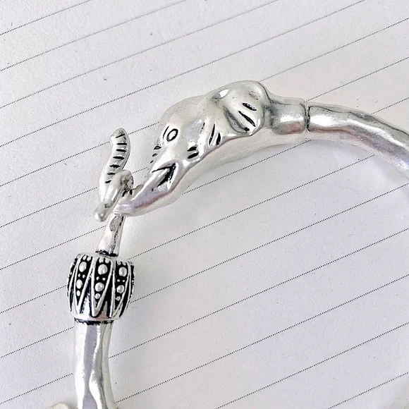 Lucky Brand Silver-tone Elephant Cuff Bangle Bracelet - Picture 4 of 12